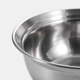 Mirror-polished interior and rolled rim - detail