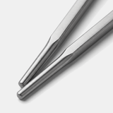 Square grip tapering to round tips - detail